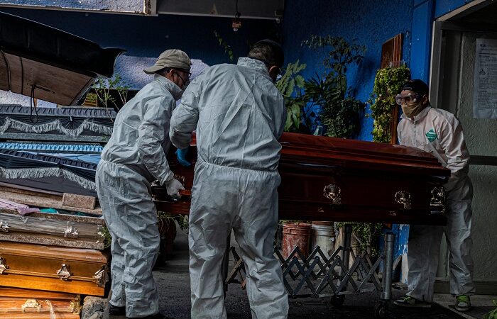 AUMENTAN MUERTES POR COVID EN COLOMBIA